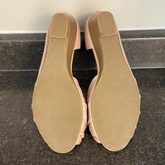 Call It Spring Bow Wedges - Size 8 - Picture 8 of 12